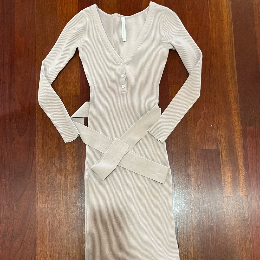 Babaton Cream Bodycon Dress
